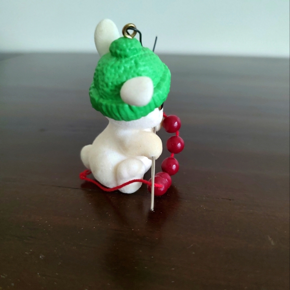 Vintage Hallmark Christmas Ornament 1989 Cranberry Bunny - Picture 2 of 4